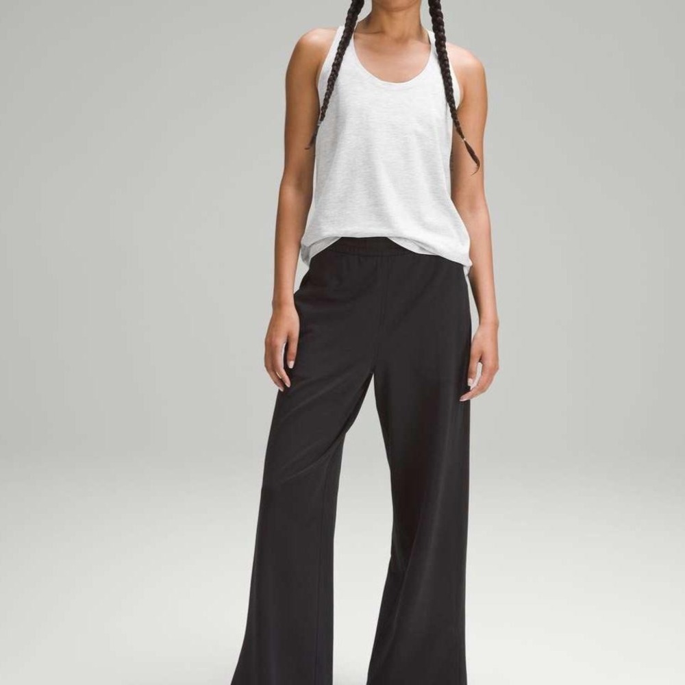 Lululemon Love Tank Top Sz M (see caption) Performance Activewear Sporty